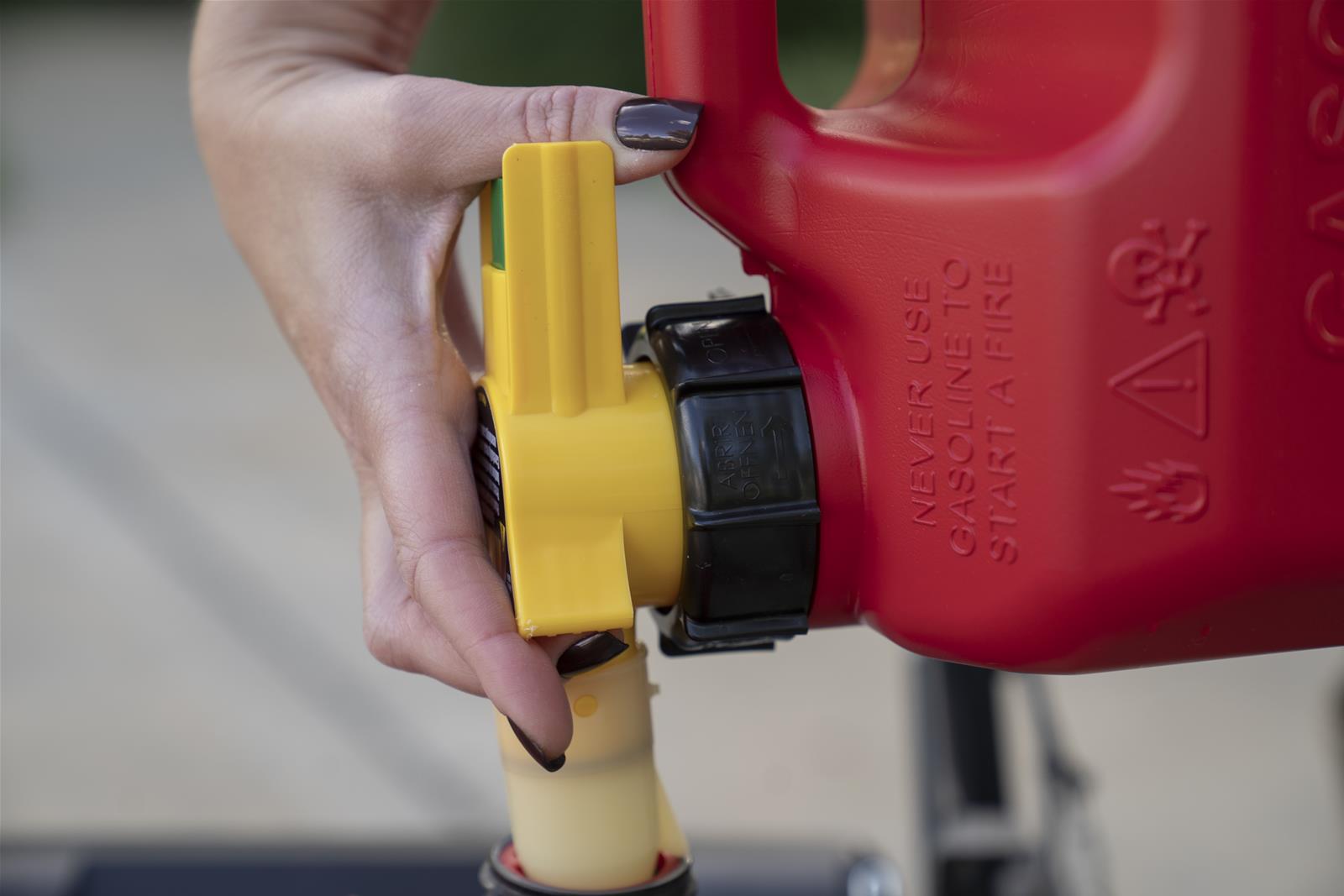 No Spill 1405 No-Spill Gasoline Cans - Zander Auto Parts